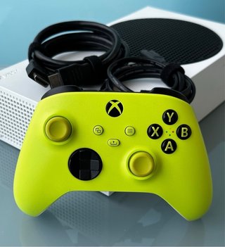 Xbox Series S + Mando