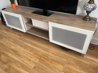 Mueble TV IKEA Besta Madera