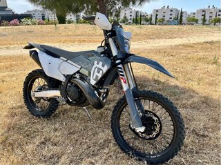 Husqvarna TE 300 Pro Enduro Moto
