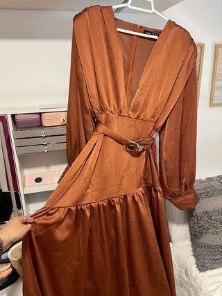 Vestido invitada marrón