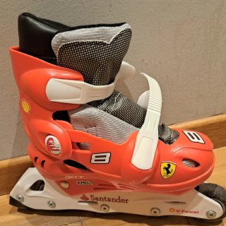 Patines extensibles 35-38 + Casco y protecciones