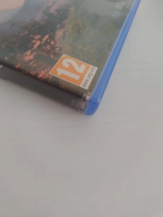 PRECINTADO. Stray. + Undernauts y Away usados. PS5