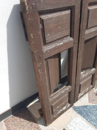 Ventana antigua de madera