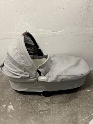 Carrito Bebé Cybex Gris