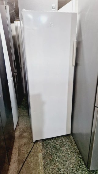 Congelador Indesit No Frost 150x60