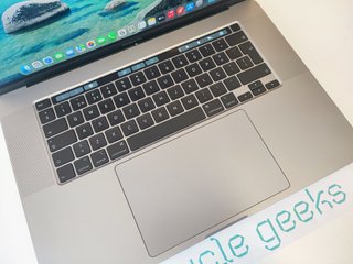 MacBook Pro A2141 i9 64GB RAM 1TB SSD