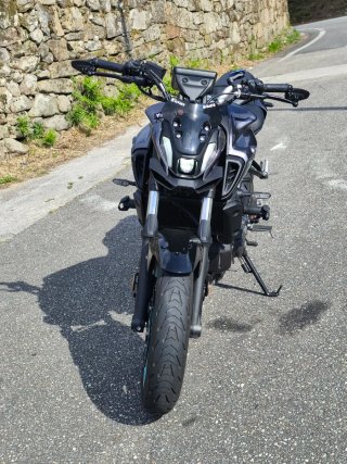 Yamaha MT07 Negra y Azul