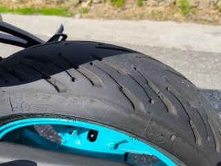 Yamaha MT07 Negra y Azul