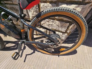 Bicicleta Eléctrica Negra
