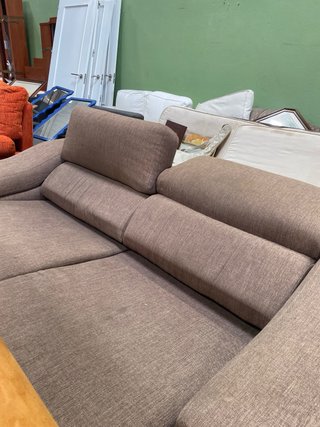 Sofá marron deslizable 2 plazas tela
