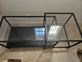 Mesa centro cristal y metal negro