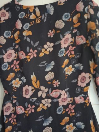 Vestido estampado floral manga larga