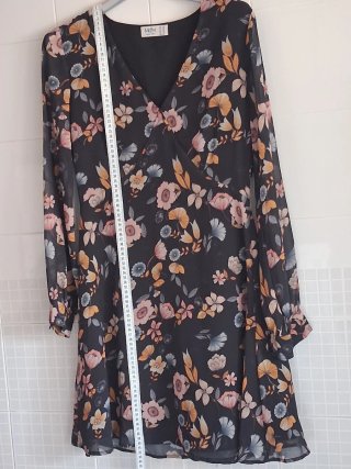 Vestido estampado floral manga larga