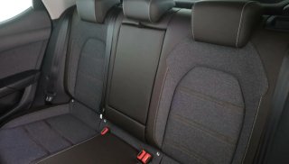Leon 204cv enchufable 2021