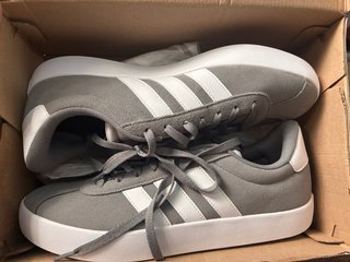 Zapatos Adidas VL Court 3.0 Gris/Blanco Nuevos