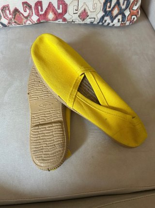 Zapatillas tipo Camping Amarillas