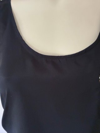 Pantalón Levi's Slim y Top azul oscuro Talla M