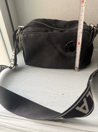 Bolso Bimba y Lola Negro Nylon Bandolera