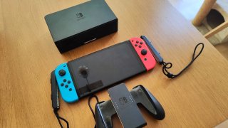 Nintendo Switch OLED Azul/Rojo