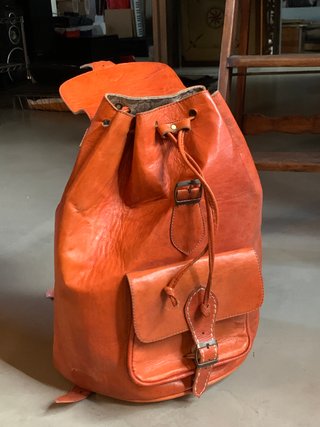 Mochila de cuero naranja Fez