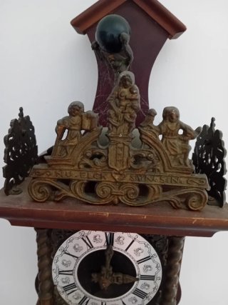 Reloj de pared antiguo alemán