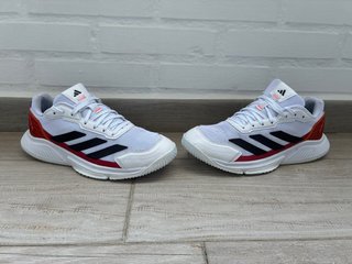 Zapatillas Adidas courtquick Padel Blancas y Rojas
