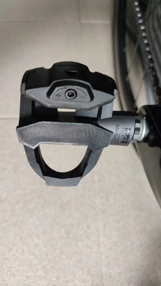 Zapatillas y calas Ciclismo T44