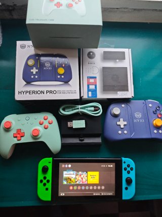 Nintendo Switch V1(2017) + Accesorios