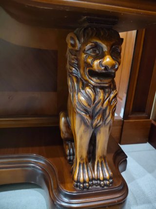 Mueble recibidor madera y mármol