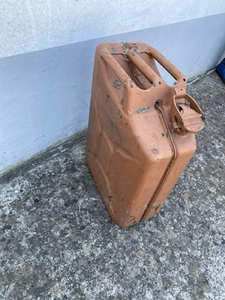 Bidón metálico combustible WAD 1944