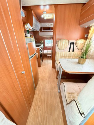 Autocaravana capuchina garaje XXL 6 plazas