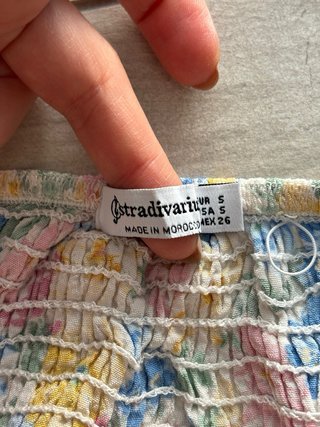 Top Stradivarius floreale