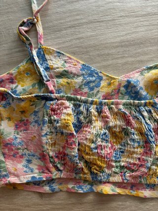 Top Stradivarius floreale