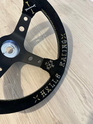 Volante Vertex Desplazado Alcantara