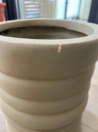Macetero de piedra verde
