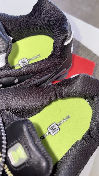 Zapatillas Nike Shox R4 Negro Gris