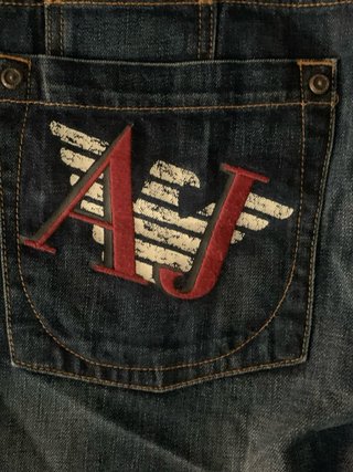 Pantalón corto vaquero Armani  con diseño atrás