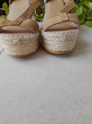 Sandalias Bimani Cuña Beige Talla 35