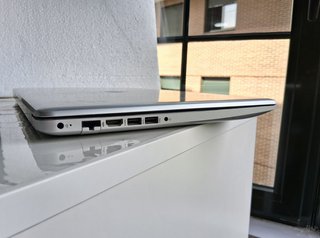 HP Laptop 17-by4xxx Plata