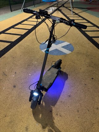 Patinete SmartGyro con luces LED