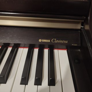Piano Digital Yamaha Clavinova