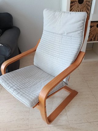 Sillón de madera Ikea