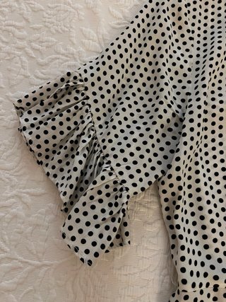 Vestido blanco lunares