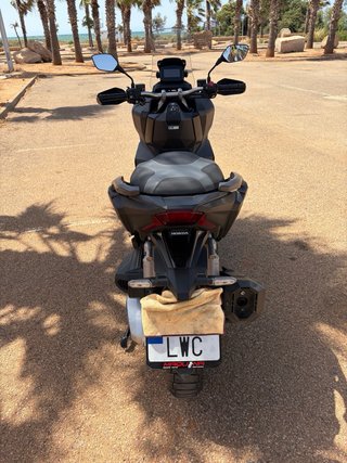 Honda X ADV 350 Negra/Gris