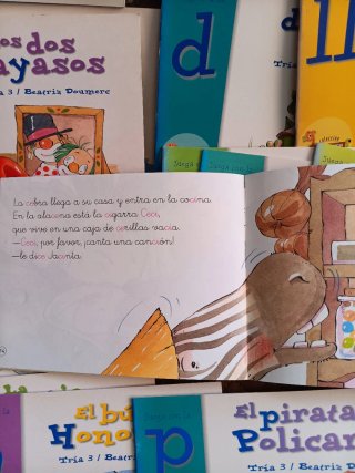 29 LIBROS DEL ZOO DE LAS LETRAS.