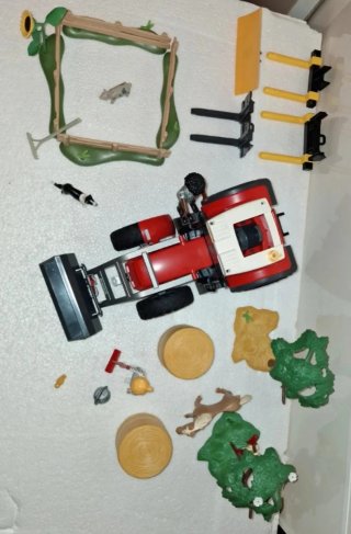 Playmobil Tractor Granja con Accesorios