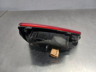 PILOTO TRASERO DERECHO INTERIOR VOLKSWAGEN PASSAT