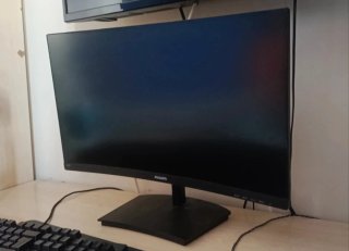 Monitor Philips 24 pollici curvo 75hz