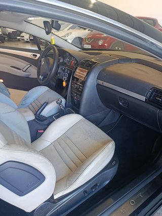 Peugeot 406 2013