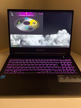 Portátil Gaming Gigabyte G5 MD